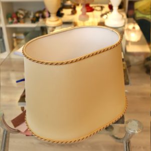 Купить абажур овально конусной формы для настольной лампы